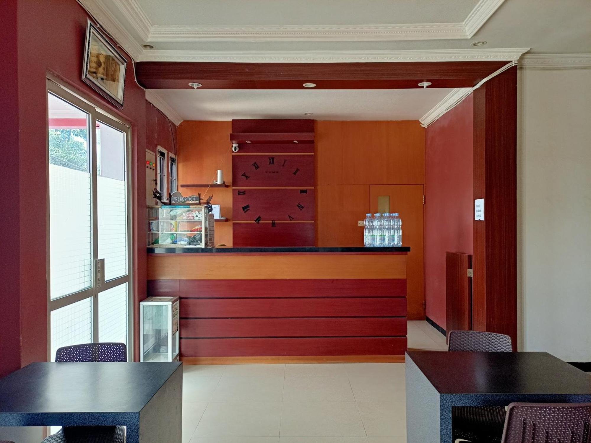 Hotel Oyo 92098 Kost Orange Syariah Makasar Exteriér fotografie