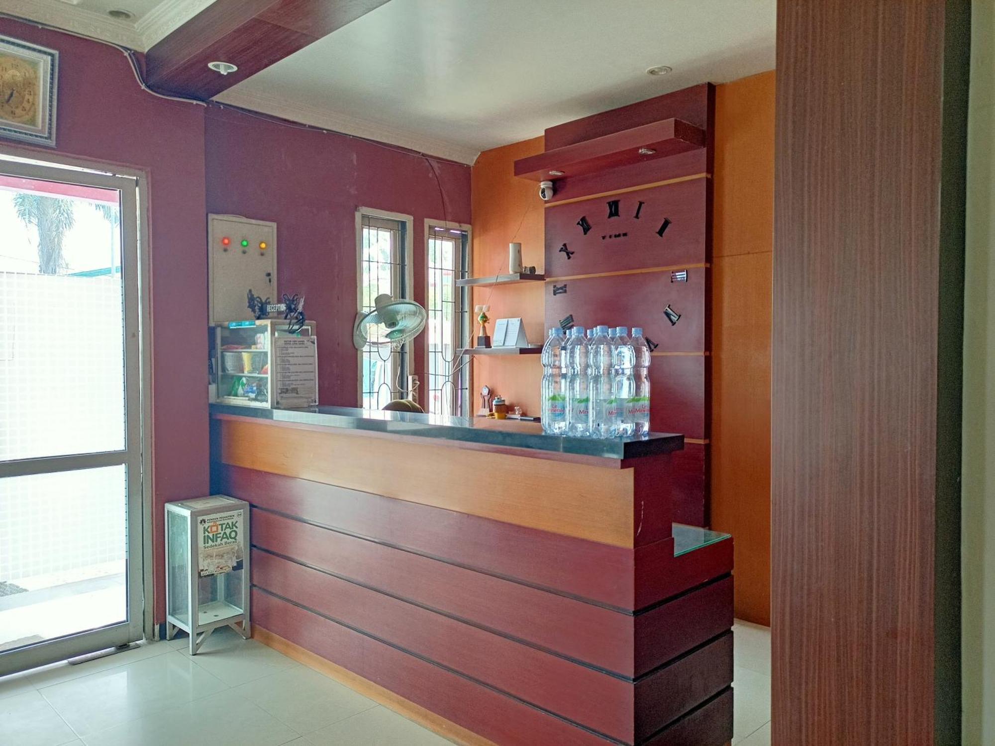 Hotel Oyo 92098 Kost Orange Syariah Makasar Exteriér fotografie