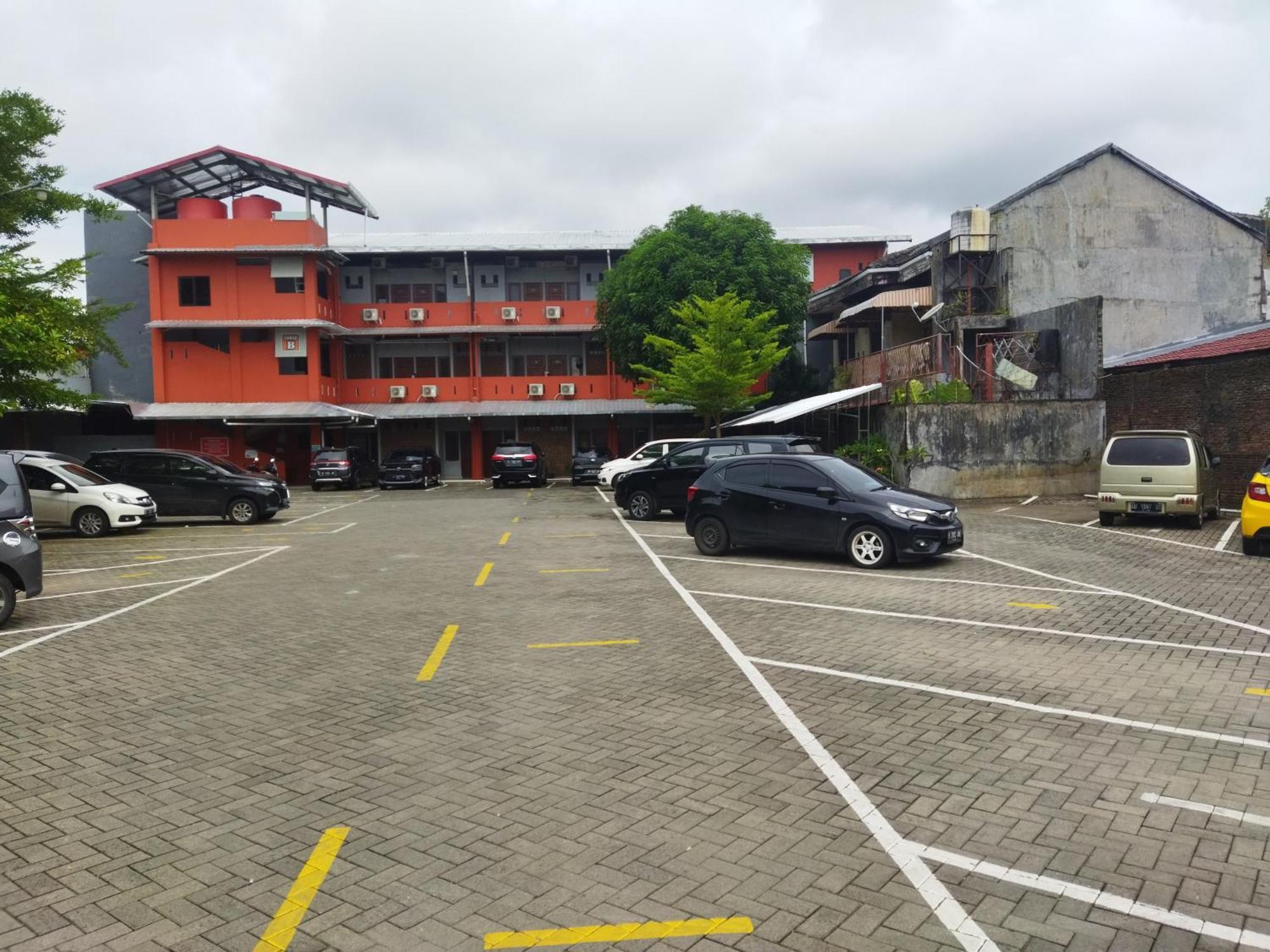 Hotel Oyo 92098 Kost Orange Syariah Makasar Exteriér fotografie